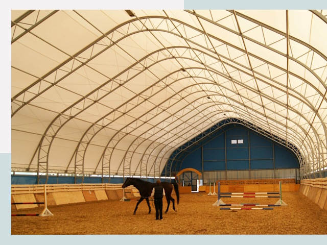 Строительство конных манежей в Симферополе